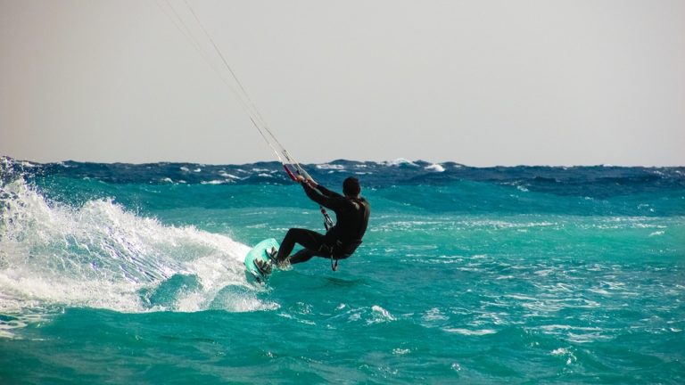 Rekreacja z kitesurfing